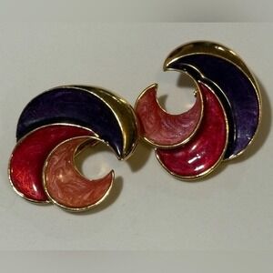VINTAGE 1980'S Era Gold Tone Enamel Swirl Clip on Women's Earrings